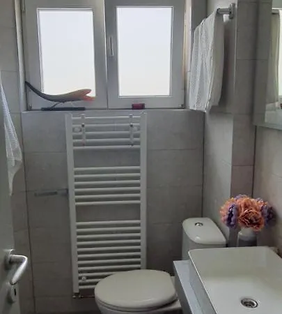 Apartmani Fenestra Tesla I Faust Otocac Exterior photo